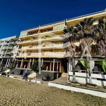 Azure Waves 697 Appartamento Durrës